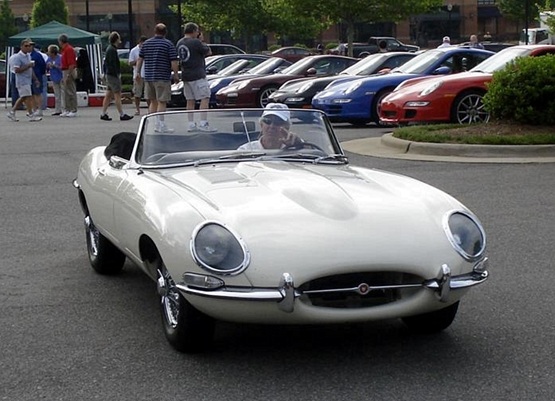 1964 Jaguar XKE with 3.8 dual cam engine