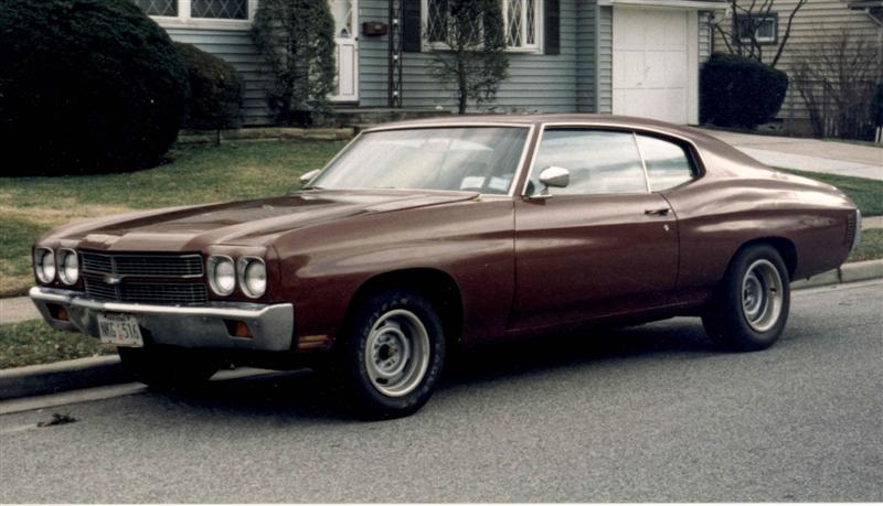 1970 Chevy Chevelle small block with slant plug heads