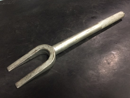 how to separate tie rods ball joint fork removal tool