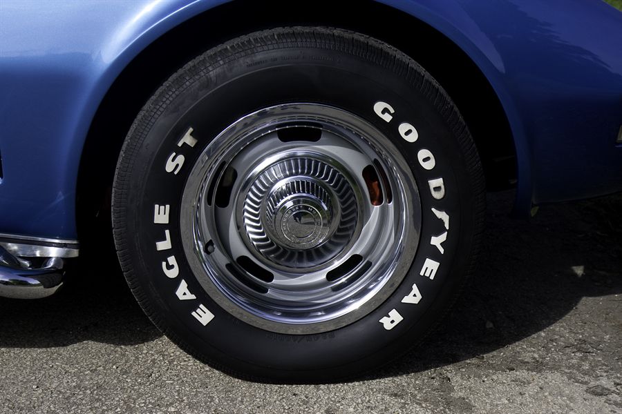 Raised White Letter Tires For Classic Cars