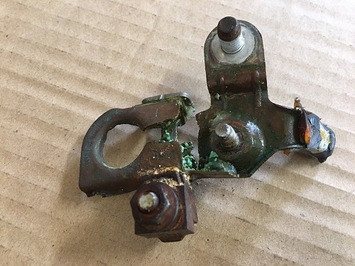 DIY Ford F150 replace battery terminal 2011 f150 replace battery terminal