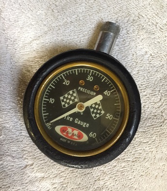 automotive tire pressure gauge