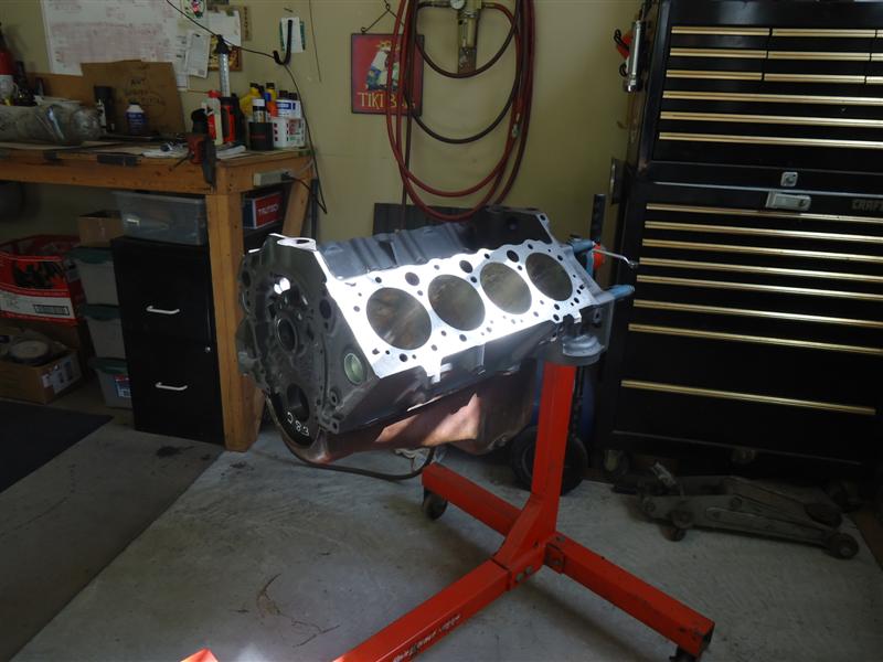 rebuild a muscle car engine Gen One Chevy small block build