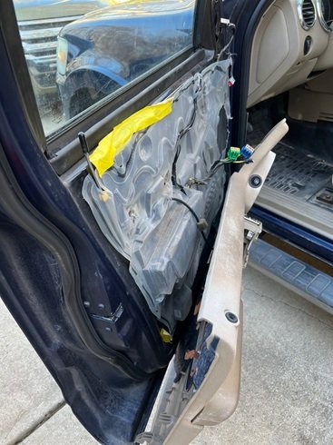 door panel removal Ford Explorer 2007