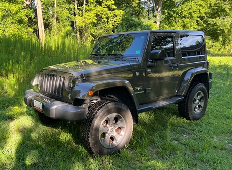 2016 Jeep Wrangler with 3.5 lift
