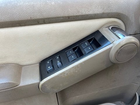 replace power window switch Ford Explorer 2006-2010 and Sport-Trac 2007-2010